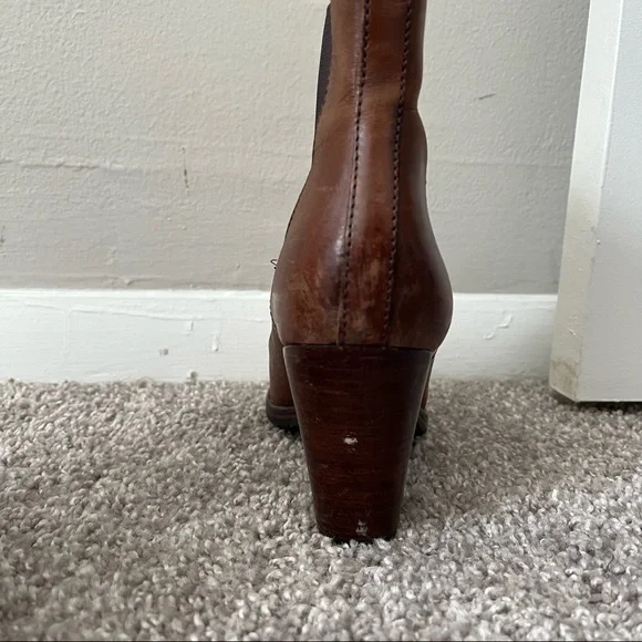 Frye Chelsea Tate Boot, Brown 7.5 - Picture 5 of 12